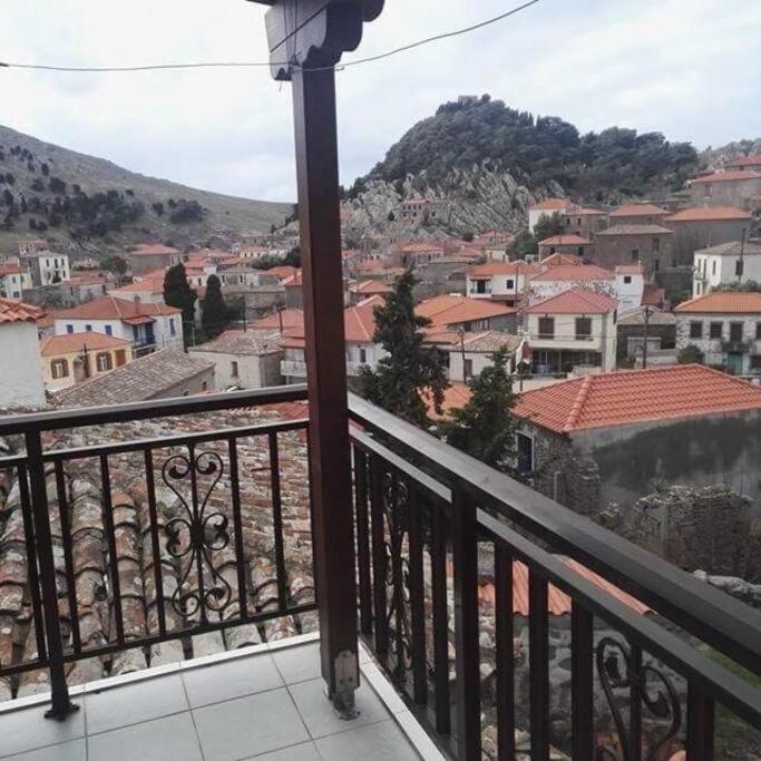 Traditional Stone-Built House With Great View Villa Kontias Bagian luar foto